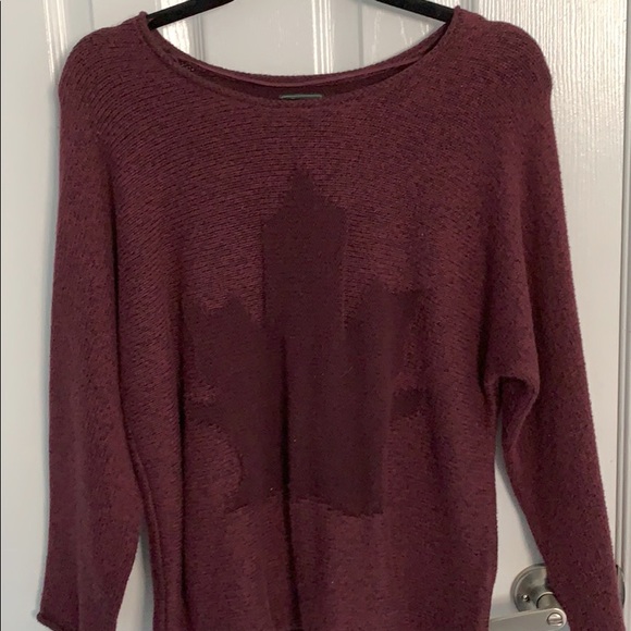 Roots Burgundy Sweater - Picture 1 of 2